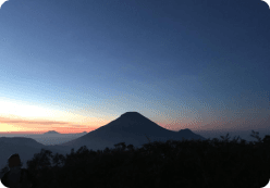 Sikunir Peak Image 2